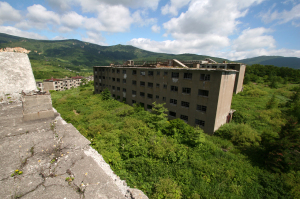松尾鉱山・屋上からの風景